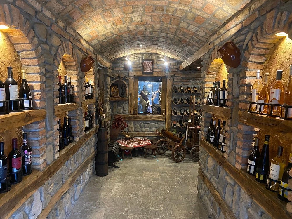 Каменната винарна